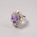 Posrebrzany pierścionek z fioletowym kryształem. KSIAŻĘCY