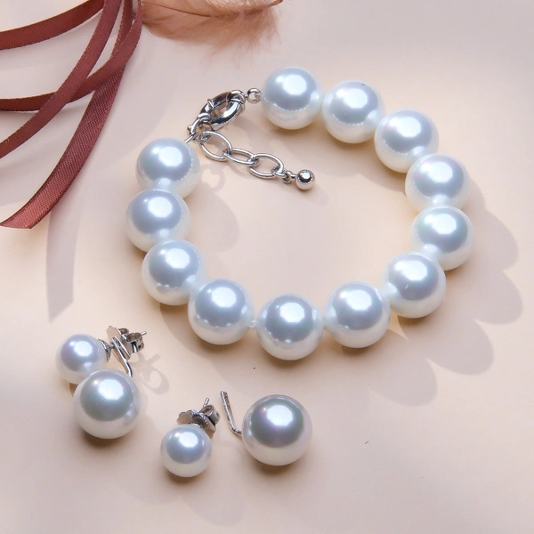 Zestaw bransoletka i kolczyki z białych pereł Majorka. CENI KLASYKĘ