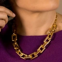 Naszyjnik typu choker z grubego złotego łańcucha. TI AMO