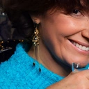 Zwiewne złocone kolczyki z czarnymi kryształami. CZARNA LALECZKA 