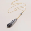 Pozłacany naszyjnik z dużym szlifowanym kamieniem. KLASYKA STYLU