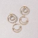 Pozłacane wiszące kolczyki koła zdobione kryształkami. PODWÓJNE SZCZĘŚCIE