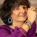 Złocona bransoletka z koralików i zielonych kryształów. MYŚLĘ O BALI