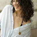 Naszyjnik z grubego pozłacanego łańcucha. W DROGĘ