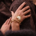 Pozłacany bransoletka z barokowym białym sercem. BIAŁE SERCE