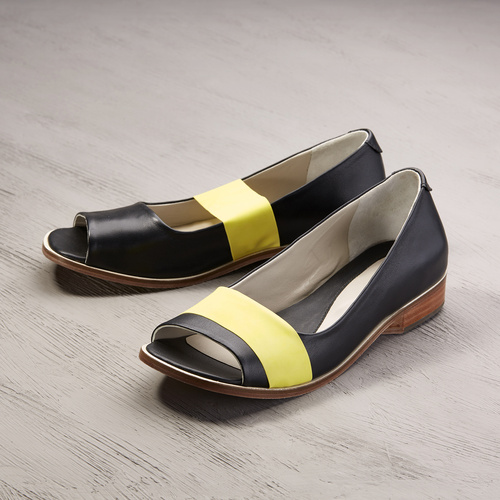 Czerń, klasa, energia. Baleriny z odkrytymi palcami r. 39