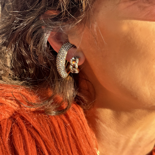 BUENOS DESEOS. Pendeintes delicado con cristal.