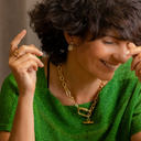 PARA UNA CHICA MALA. Collar con cierre inusual