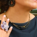 Pozłacane kolczyki z czarną zawieszką w kształcie kropli. CZAR NOIR