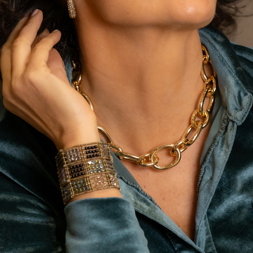 FUERZA EN LA SENCILLES. Collar de cadena sobredorada