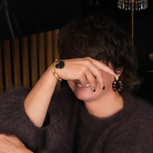 PORQUE ME AMO A MI MISMA. Pulsera con corazón negro