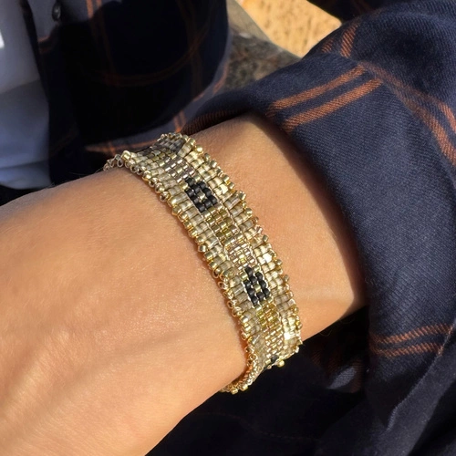 Bransoletka z paciorków Miyuki, z cyklicznym wzorem. JASNY BLASK