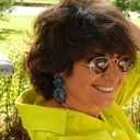 Długie owalne kolczyki wiszące z niebieskimii kryształami. LUSTRA NIEBA