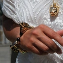 Pozłacana bransoletka z głowami zebr z cyrkoniami. DUŻE ZEBRANIE