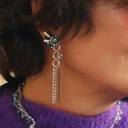 Posrebrzany naszyjnik na łańcuchach z kryształkami. ZAPĘTLONY CZAS