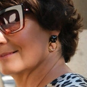 Kolczyki z głową czarnej pantery z gładkim ringiem. ADELE