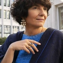 Duży złocony pierścionek z niebieskim kryształem. NIEBIESKIE OCZY