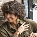 Pozłacane kolczyki w formie krzyży z kryształami. SZTUKA BIZANTYJSKA