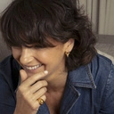 Drobne kolczyki wiszące z pozłacanymi ogniwami. OBWARZANKI