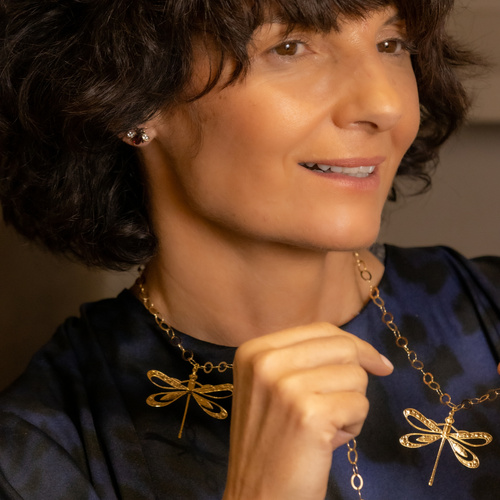 MUY POSITIVO. Collar largo