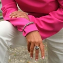 Posrebrzany pierścionek w formie kwiatu z kryształami. GWIEZDNY KWIAT