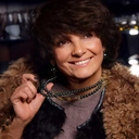 Złocone kolczyki ze szklanymi perłami w zieleni i fiolecie. KOCHAM SŁOŃCE