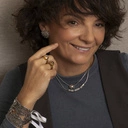 Duży mosiężny pierścionek z jasnym kryształem. LONG ISLAND