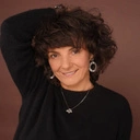 Srebrny naszyjnik z kwiatem wysadzanym kryształami. ENCANTO