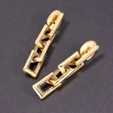 Pozłacane kolczyki w formie prostokątów z kryształami. TWÓJ CZAS NA BIS