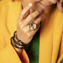 NO TENDA MIEDO DE VOLVERSE LOCA. Pulsera con tanga de cuero