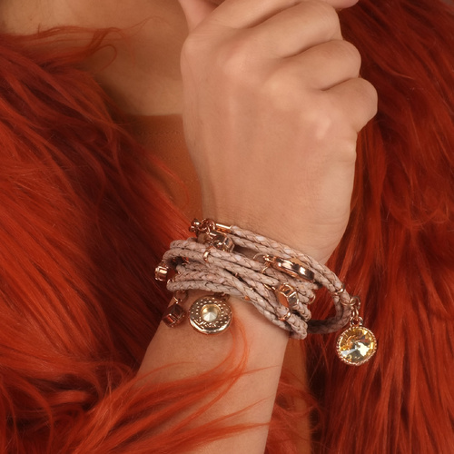 NUDE CON ESTILO. Pulsera de cuero