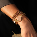 CORAZÓN DE CARAMELO. Pulsera con colgante con corazón