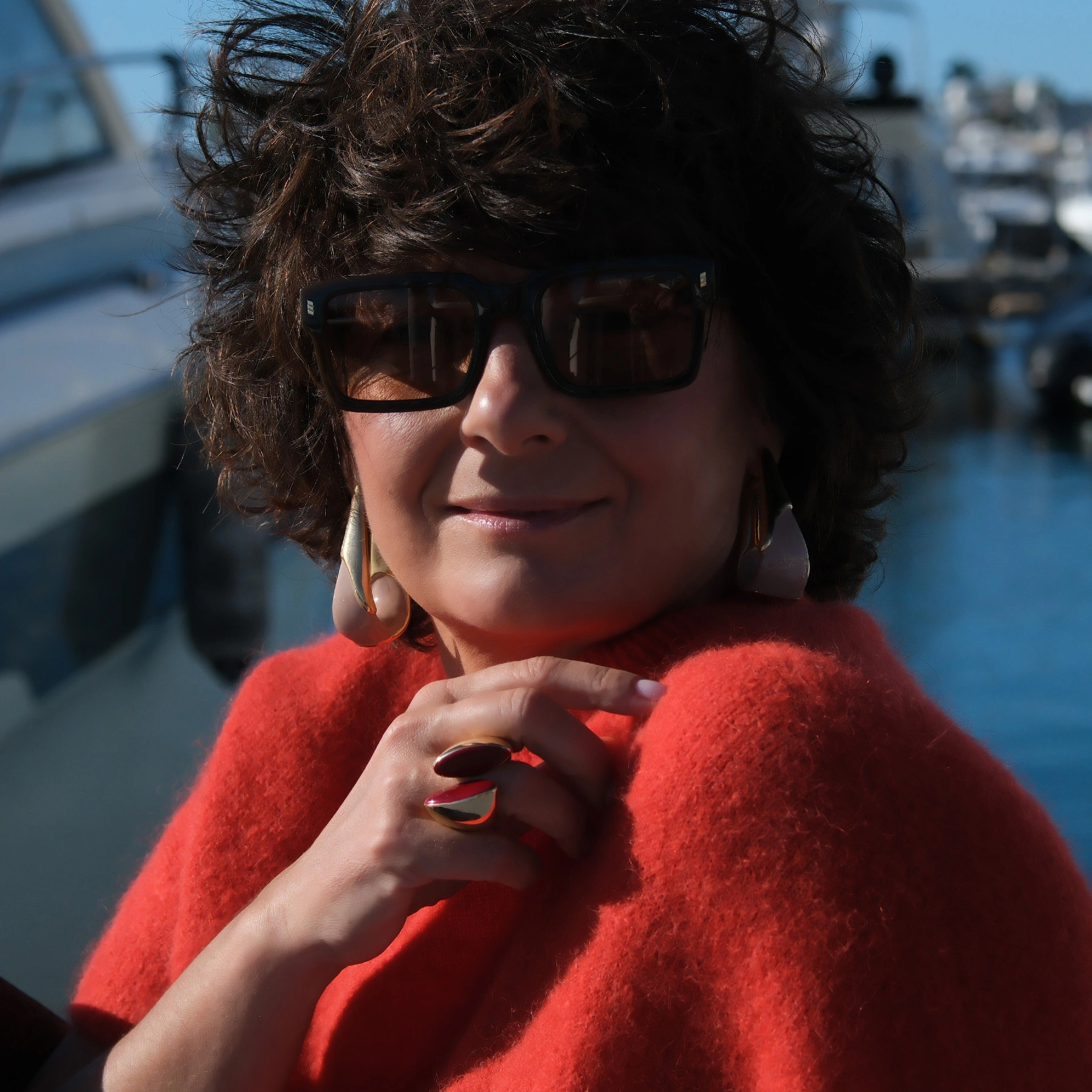 Złocony pierścionek w emalii w tonacji cabernet. ROZPALONE DUSZE