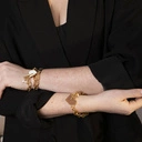 Bransoletka na łańcuszku z ozdobnym sercem i perłami. KARMELOWE LOVE