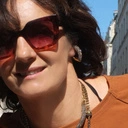 Pozłacana nausznica bogato wysadzana kryształami. O SOLO MIO