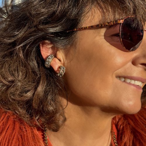 BUENOS DESEOS. Pendeintes delicado con cristal.