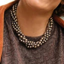 Naszyjnik ze szklanych pereł Majorka w kolorze mokka. KAWA Z CZEKOLADĄ