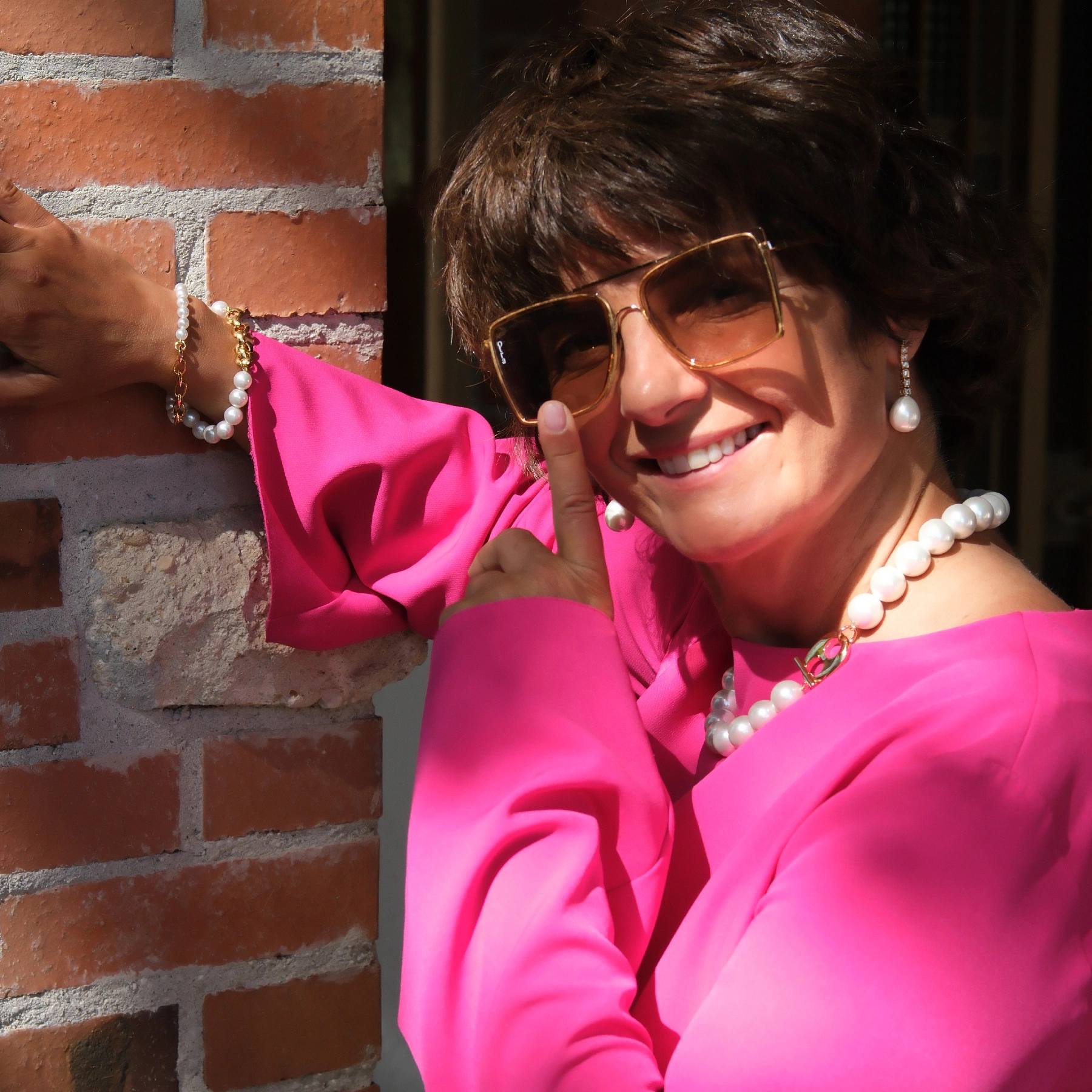 Naszyjnik ze szklanych pereł Majorka ze złotym zapięciem. BIAŁA POŚWIATA