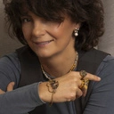 Kolczyki kokardki z drobnymi perełkami. UROCZE KOKARDKI