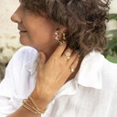 Pozłacane kolczyki koła z niebieskimi kryształkami. MŁYŃSKIE KOŁO