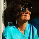 Krótki pozłacany naszyjnik z emaliowanymi rozgwiazdami. PODWODNE NIEBO