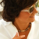 Naszyjnik z czarnych koralików i krążków w złocie i srebrze. PLACE DE LA NATION