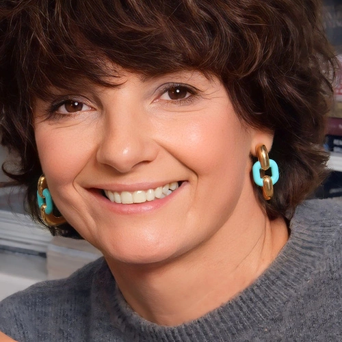 Złocone kolczyki z obłym ogniwem w błękicie. SIŁA PRZYJAŹNI