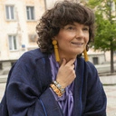 Szeroka pancerka z pomarańczowym paskiem. ZŁOCISTA ALEJA