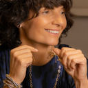 MOSCAS CON GRANATE. Pendientes tachuelas