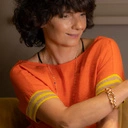 Długi pozłacany naszyjnik z kolorowymi cyrkoniami. CUKIERKI