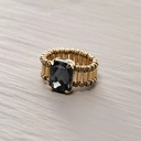 Pierścionek z pozłacanych koralików z szarym kryształem. NOC