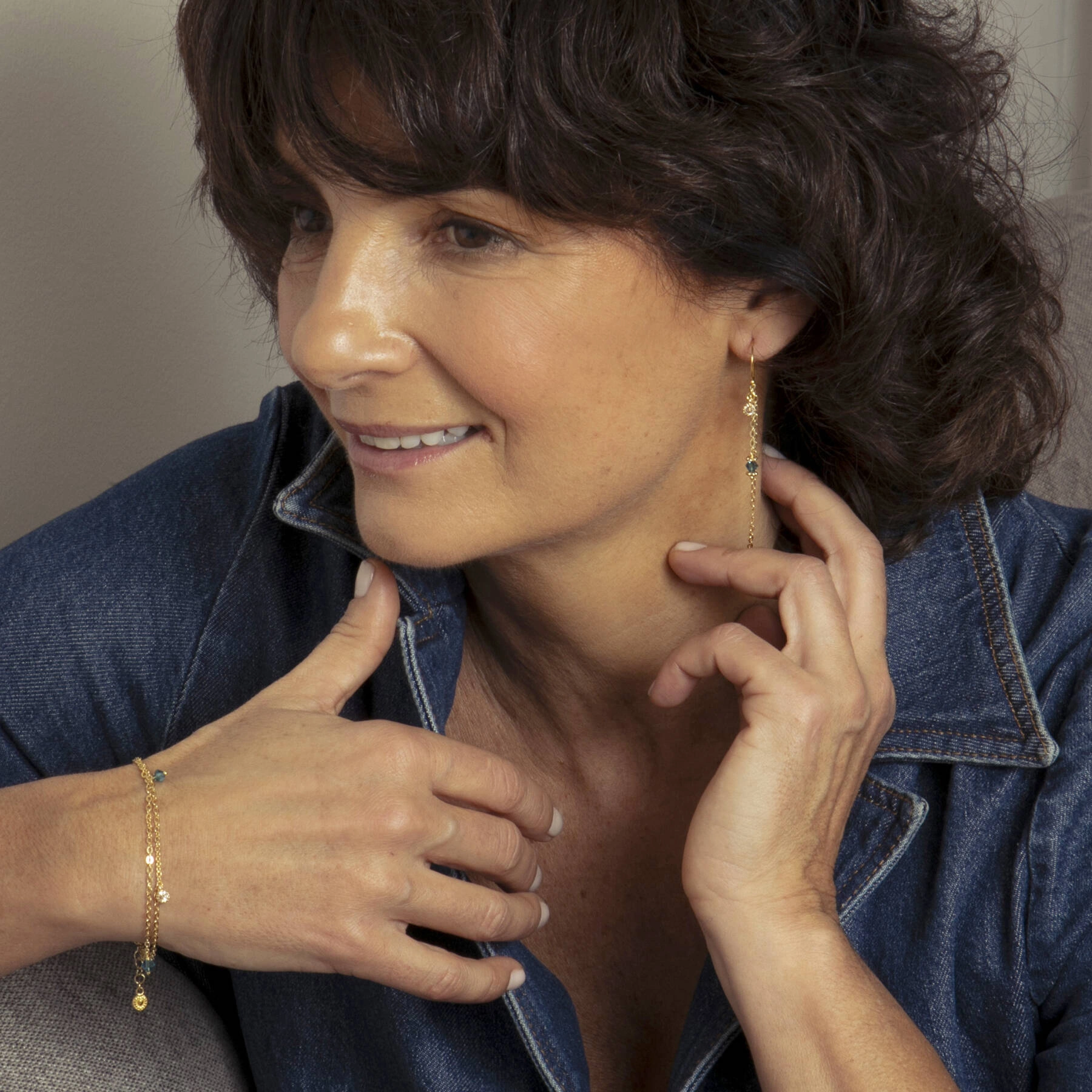 Bransoletka na podwójnym łańcuszku z kryształkami. BUKIECIK IRYSÓW