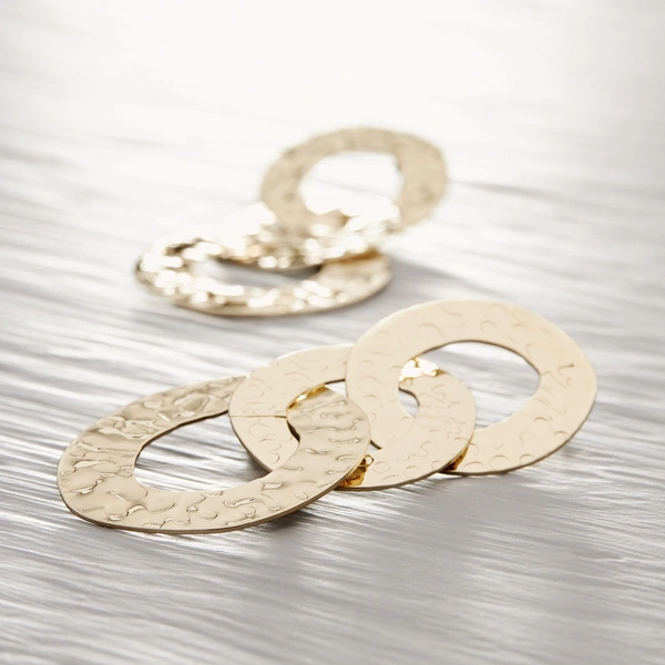 Długie pozłacane kolczyki w formie splecionych kół. WYJĄTKOWE