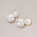 Perłowe krótkie  kolczyki, eleganckie i ozdobne. PEARL